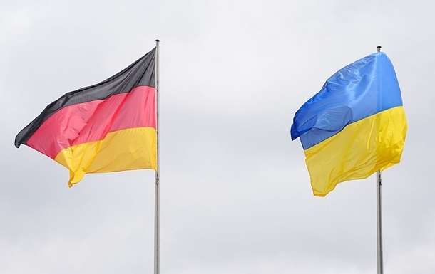 Німеччина та Україна створили два спільні підприємства з виробництва дронів