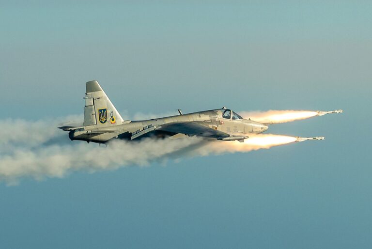 Росія атакувала дронами Україну, є “прильоти”