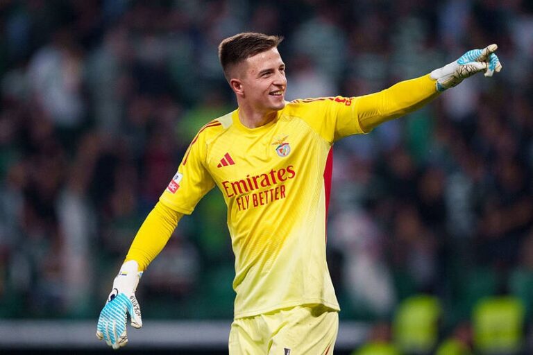 Трубін визнаний найкращим у матчі зі Спортінгом