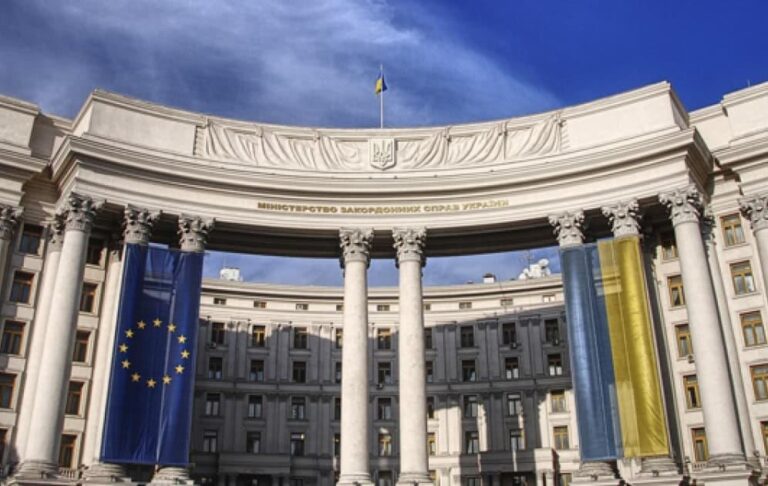 Вкрадене Росією зерно: МЗС викликало посла Ізраїлю