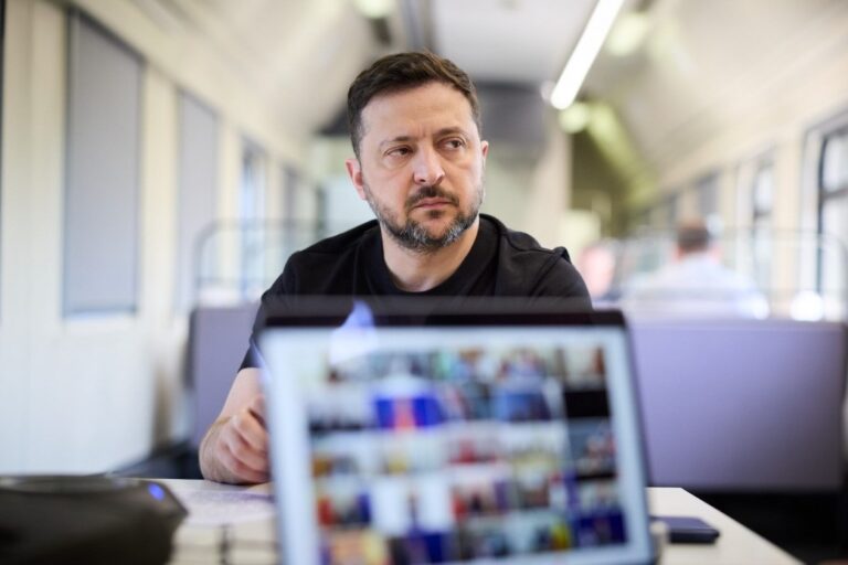 Зеленський допустив, що РФ готується до загальної мобілізації